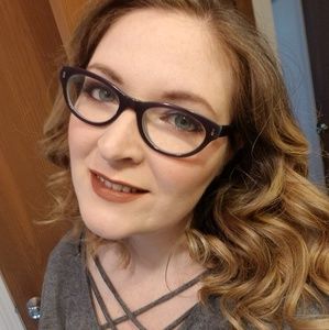 Meet your Posher, Katherine